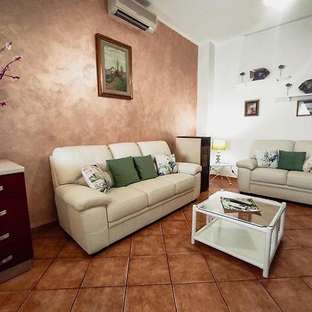 Casa Giulia Al Centro Di Olbia Codice Iun P4011 Apartment Exterior photo